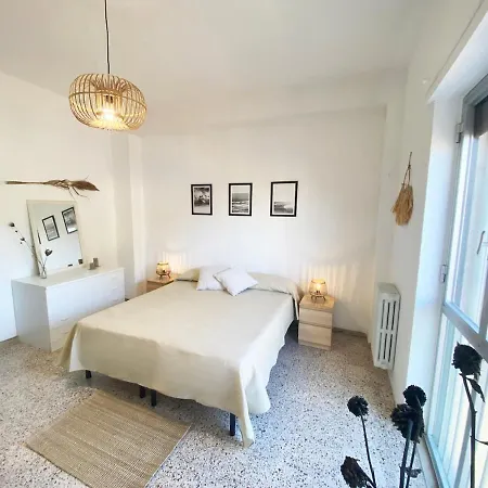 Apartment Binario Sul Mare, For 6 Guests San Sostene Marina