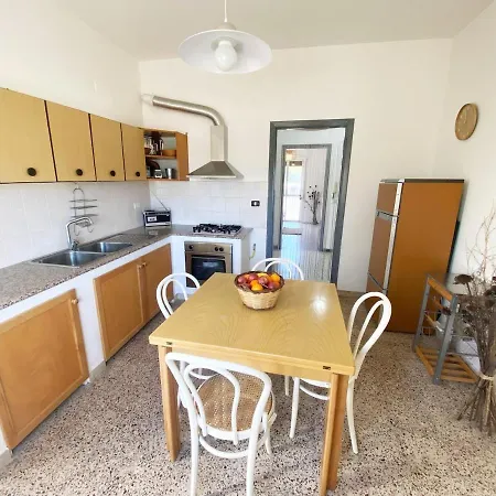 Apartment Binario Sul Mare, For 6 Guests San Sostene Marina