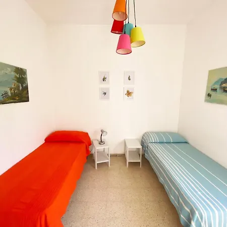 Binario Sul Mare, For 6 Guests * San Sostene Marina